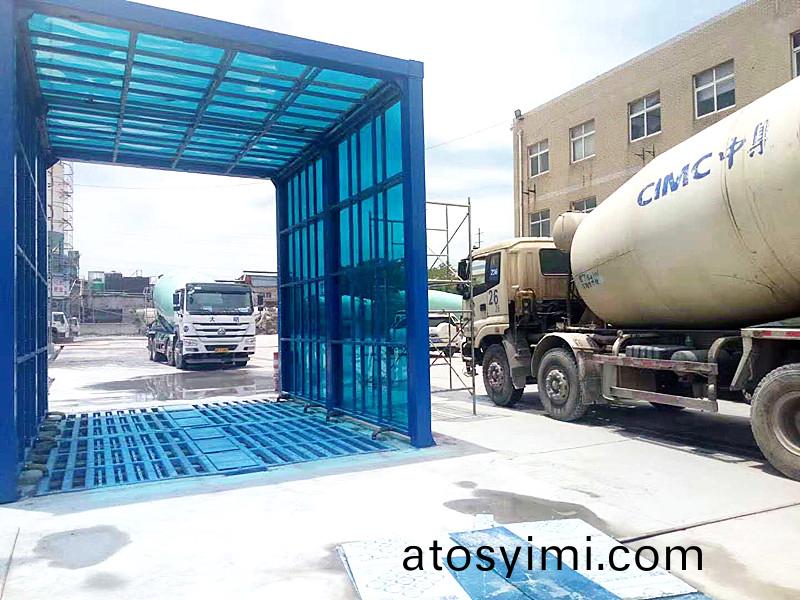 武漢鑫冠(guan)混凝土 200T-10*4*5m龍(long)門(men)洗(xi)車機(ji)